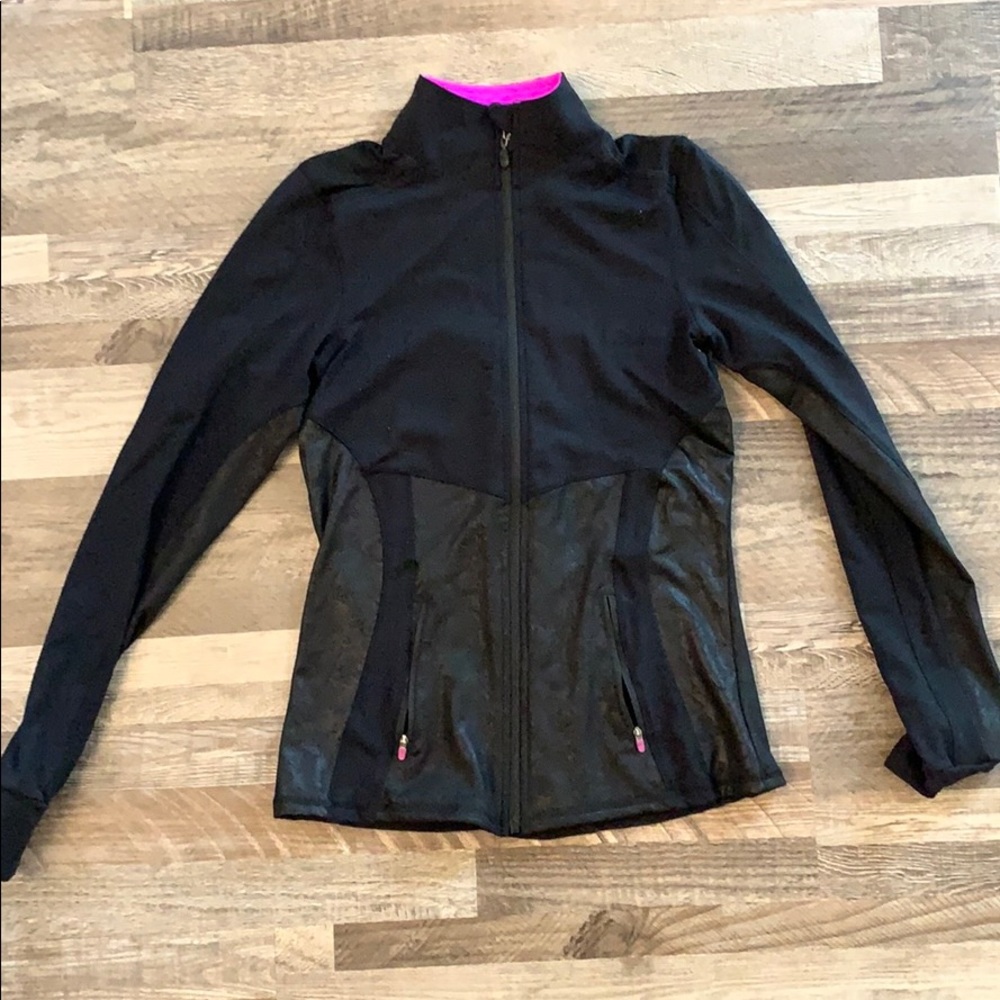 Work out zip up
